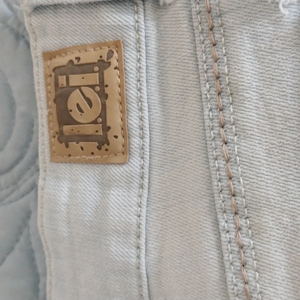 Jeans - Picture 5 of 7